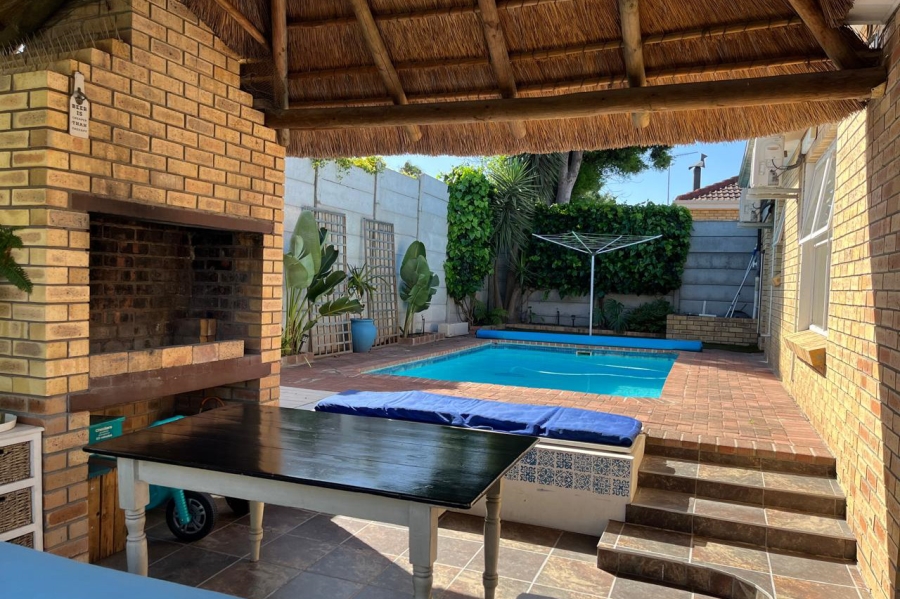 3 Bedroom Property for Sale in Protea Heights Western Cape